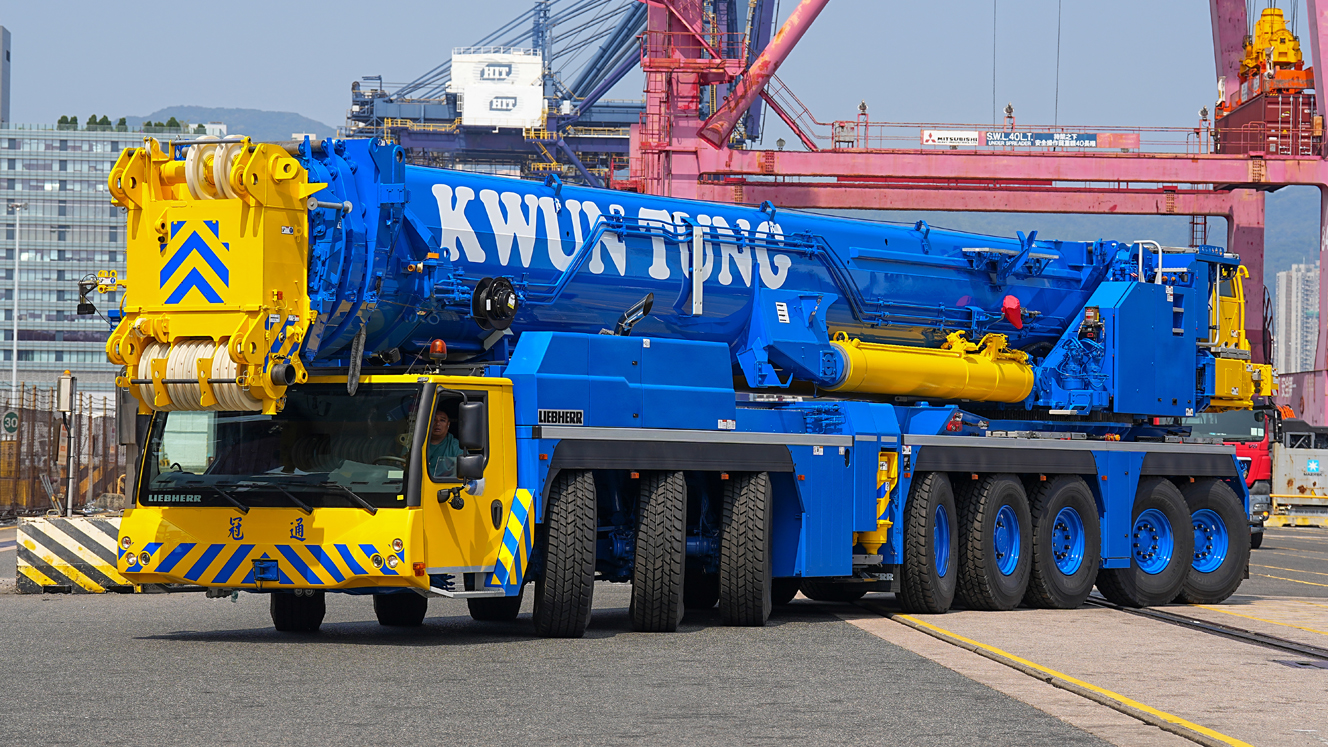 LTM1650-8.1(650噸吊機)
